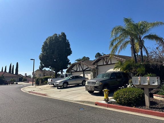2nd image of 4 Rancho Jurupa Pl
