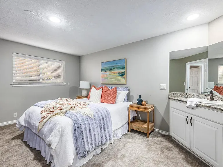 1003 E Fairway Dr — Photo 24
