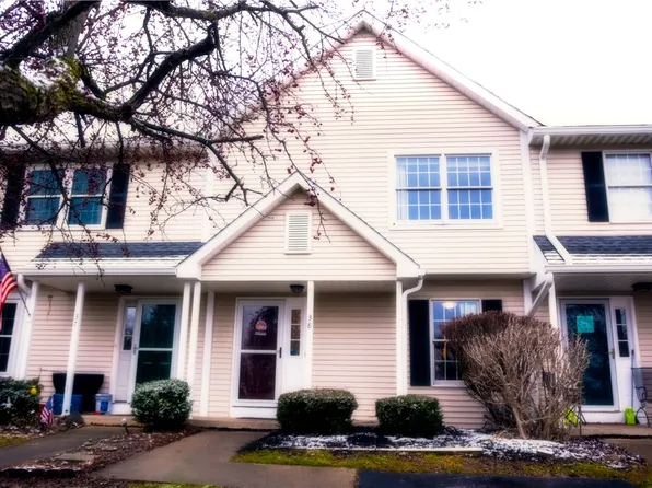 38 Old Meadow Ct, Livonia, NY 14487