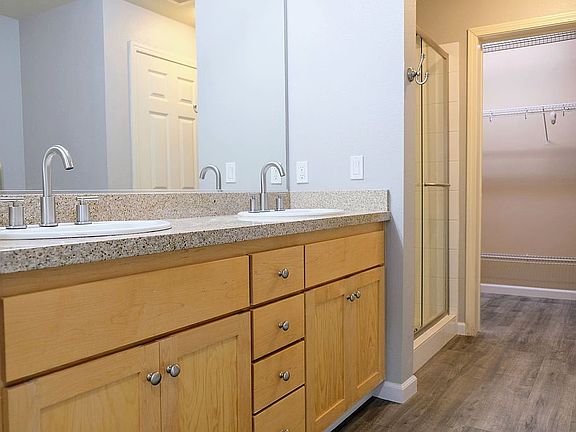 5th image of 800 N 8th St Unit 131