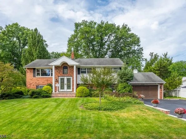 14 Jaclyn Dr, East Hanover Twp., NJ 07936
