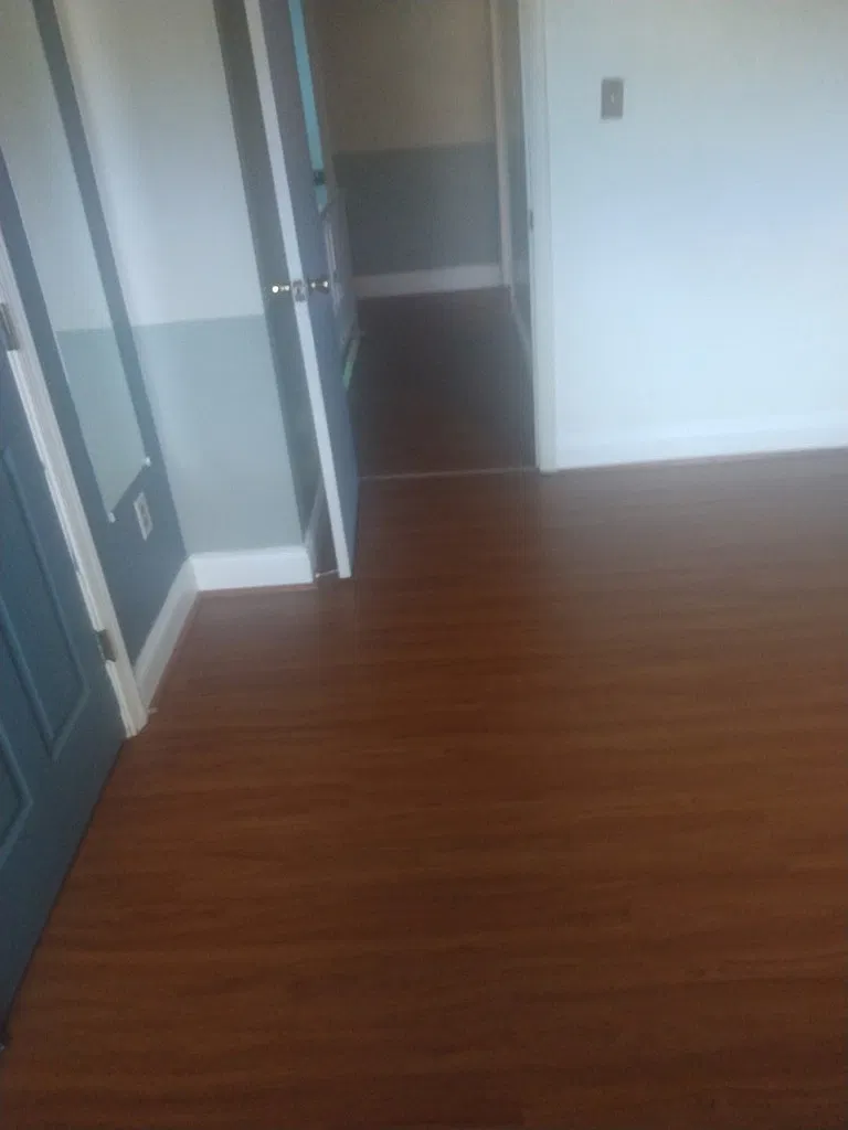 3 bed, 1.5 bath, 1296 sqft, $2,000 — Photo 3