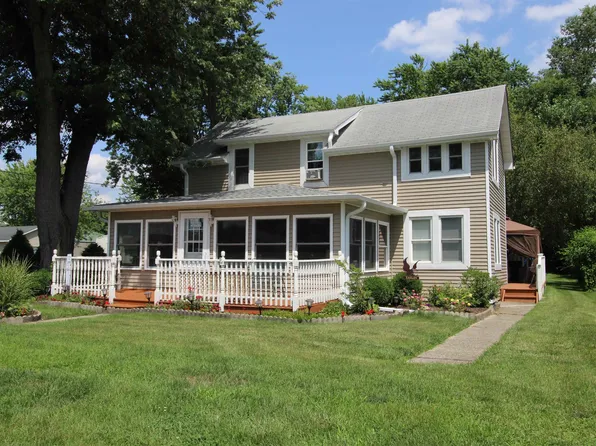 3376 S County Road 210, Knox, IN 46534