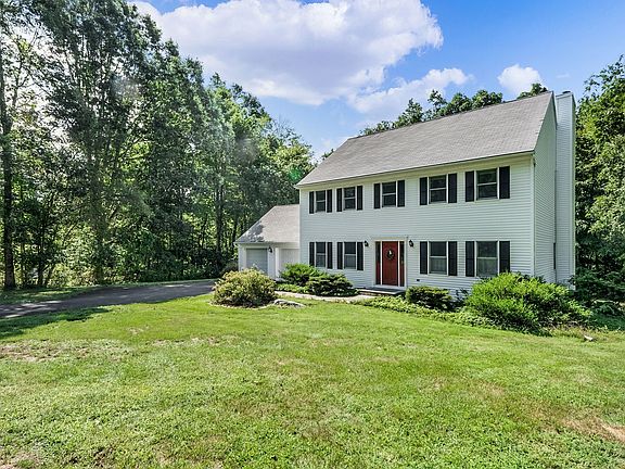 21 Sabrina Ct Holmes, NY (04 of 41).jpg