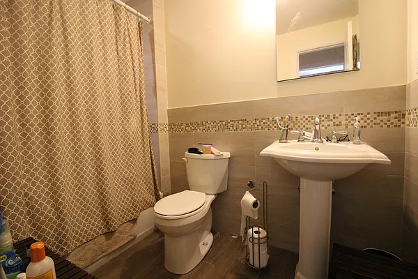 Rented by Bold New York | media 18