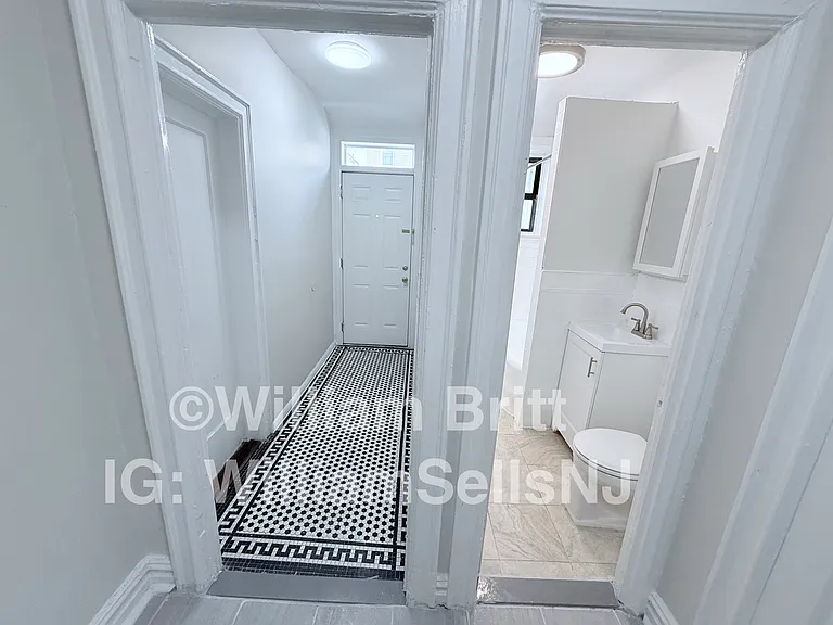 164 Sterling Ave #164 — Photo 9
