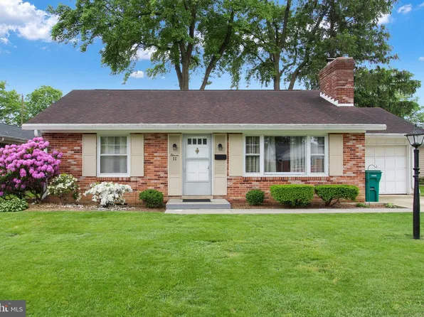 11 Gale Rd, Camp Hill, PA 17011