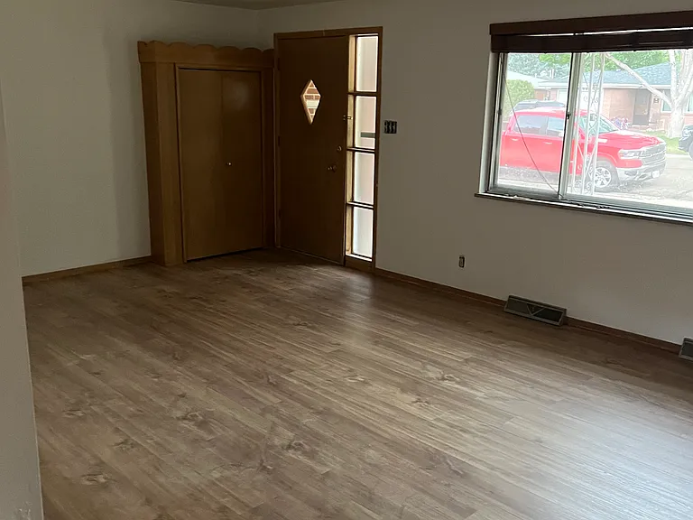 1731 Jewel Dr — Photo 4