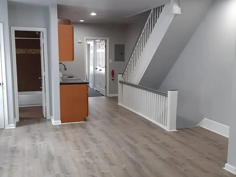 4927 Knox St #2 — Photo 21