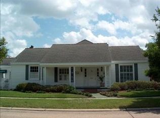 201 Hollywood Dr, Metairie, LA 70005