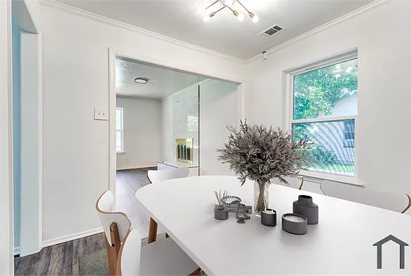 3 bed, 1550 sqft, $2,400 — Photo 3