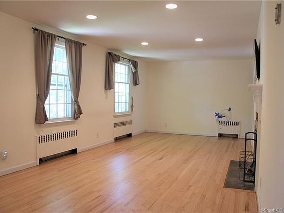 4th image of 160 Dannell Dr