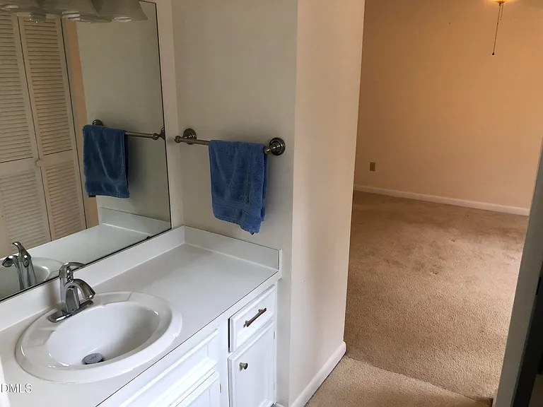4100 Five Oaks Dr #28 — Photo 16