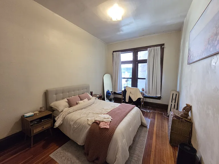 219 Harvard St #7 — Photo 7