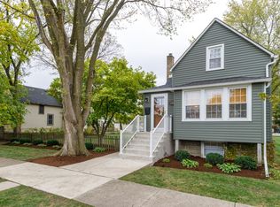 9507 Jackson Ave, Brookfield, IL 60513