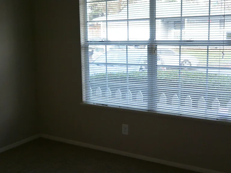 8307 NE Starflower Ct — Photo 12