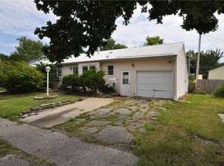 2405 Taft St, Perry, IA 50220