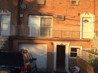 390 Balcom Ave, Bronx, NY 10465