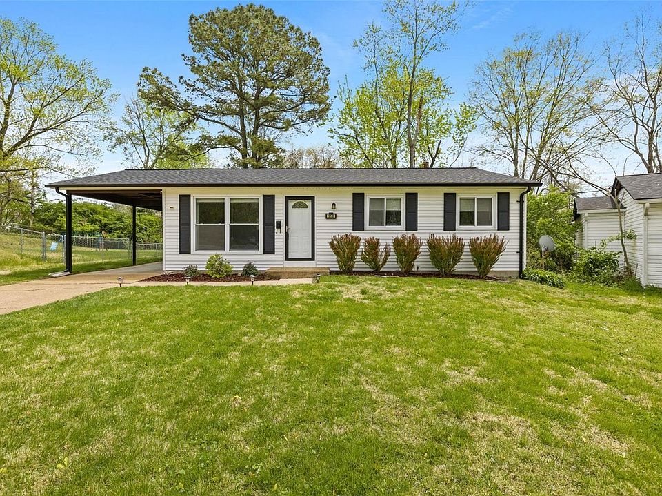 1st image of 5178 Ville Camelia Ln