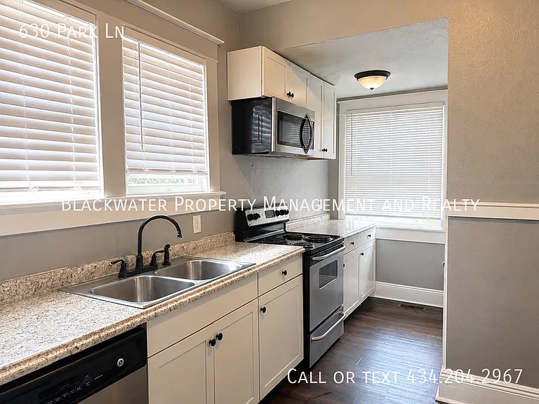 630 Park Ln — Photo 5