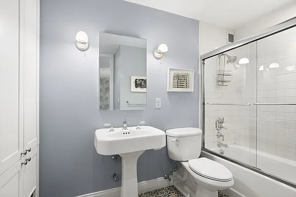 Sold by Compass | media 6