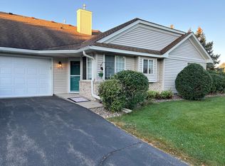 1872 N Ruby Ct, Eagan, MN 55122