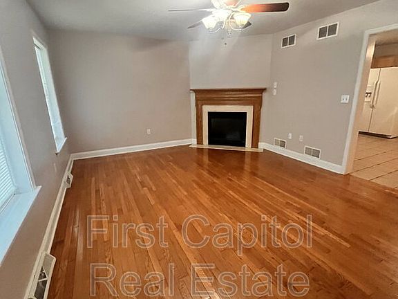2nd image of 310 York St