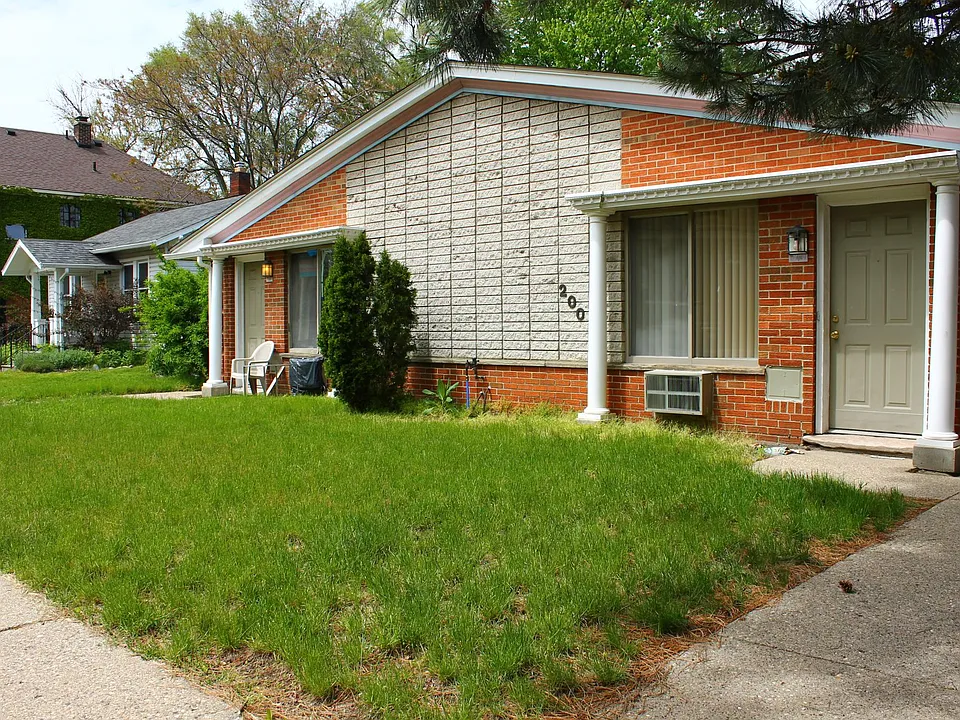 200 W Marshall St #3