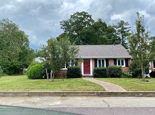 4 Fisher Rd, Hingham, MA 02043