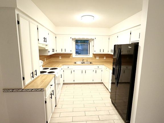 4th image of 4511 Greenbriar Dr