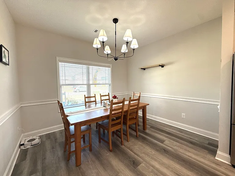 7308 Pine Chase Dr — Photo 12
