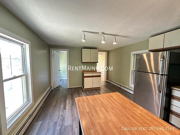 2nd image of 233 Parkview Ave #2