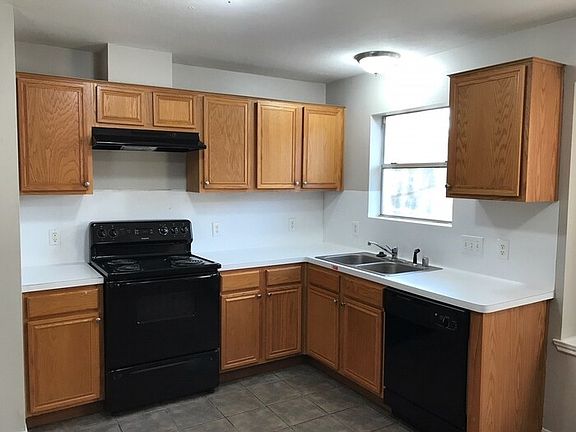 5th image of 7303 Colony Bend Ln