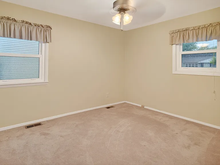 8516 Halprin Dr — Photo 13
