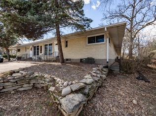 320 S Main St #B, Waupaca, WI 54981