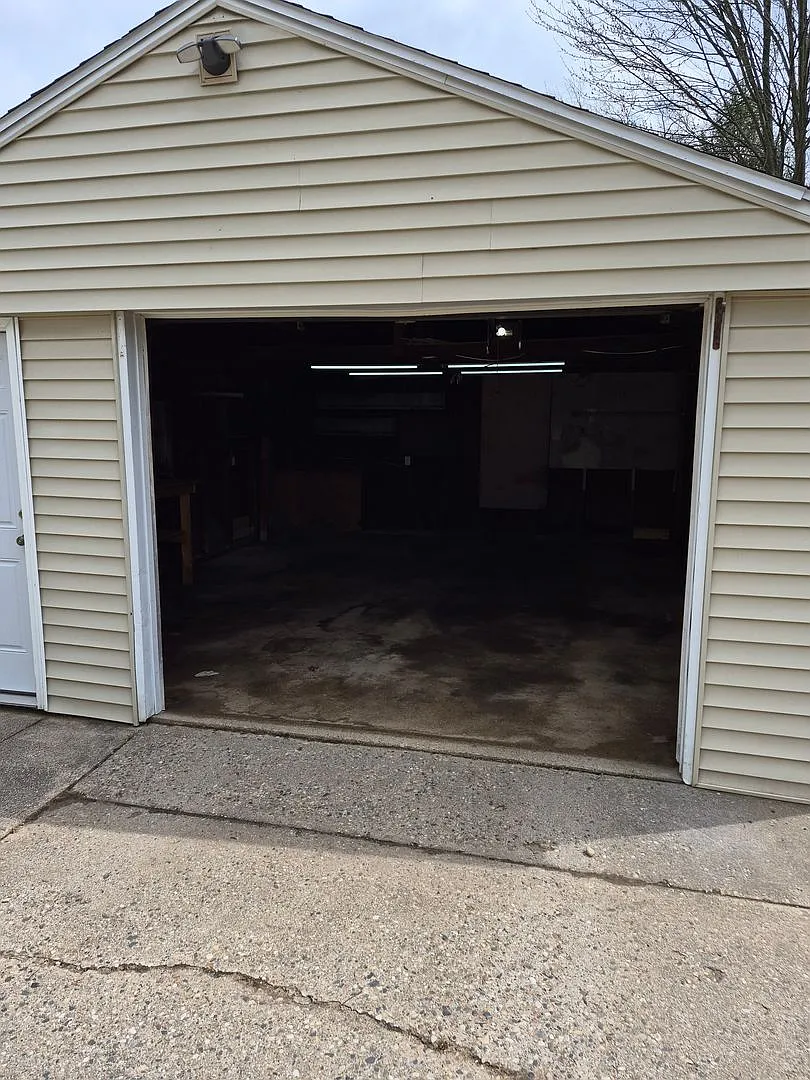 4636 Wakefield — Photo 3