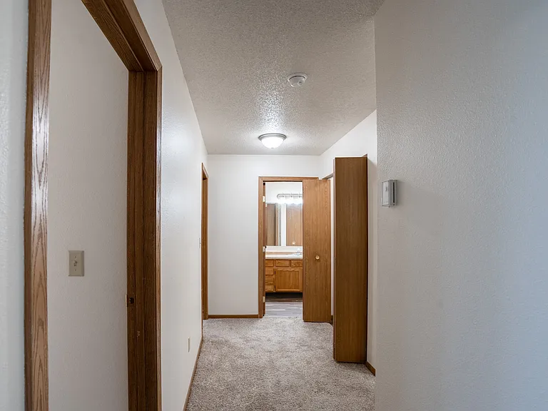 Fargo, ND Prairie Park Apartments | Hallway