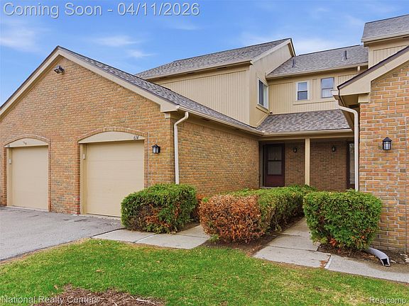 2nd image of 614 Tennyson