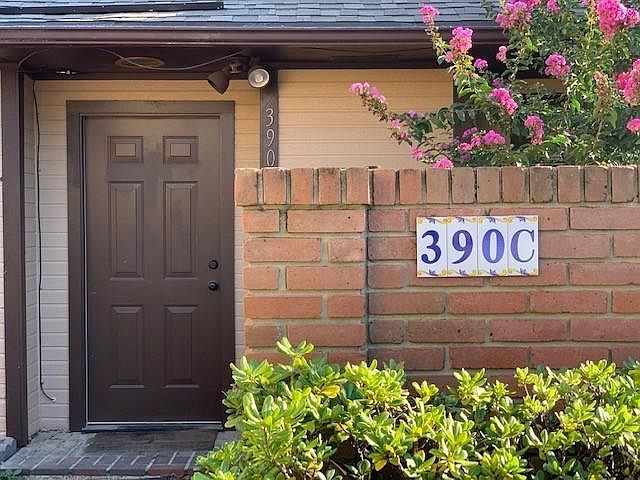 1st image of 390 Windermere Blvd APT C