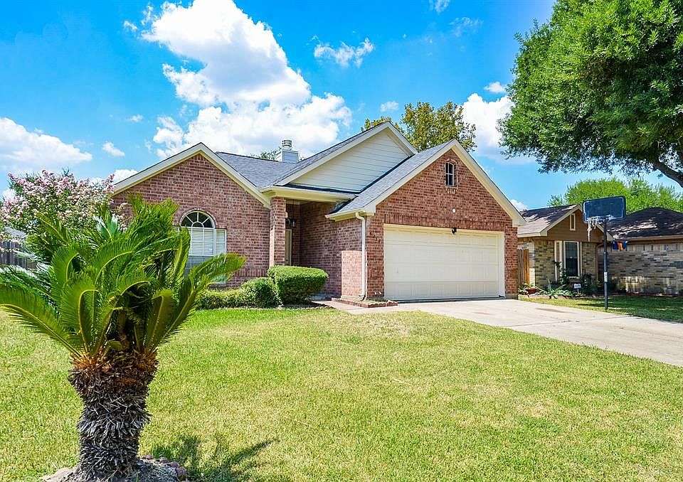 1st image of 8234 Woodland Willows Dr