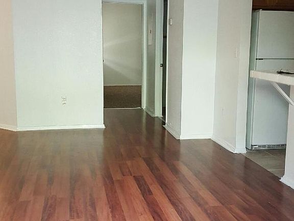 5th image of 2180 Pinetop Ln Unit 103
