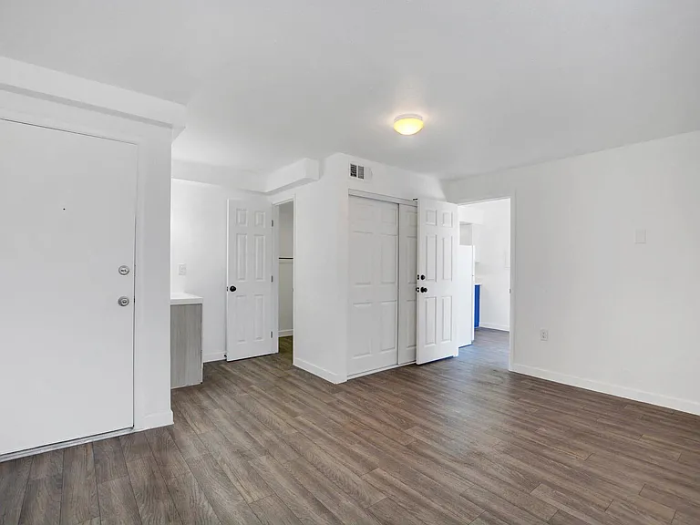 Viva Apartments — Photo 6