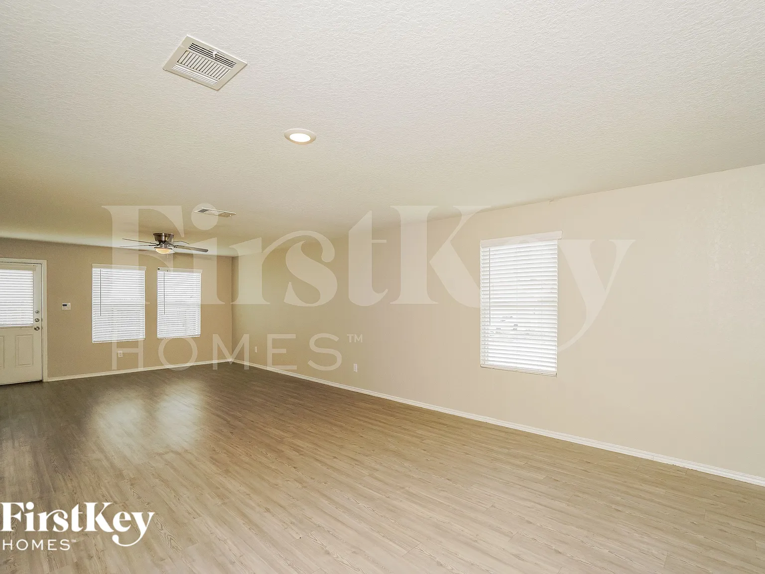 4 bed, 2.0 bath, 1627 sqft, $1,725 — Photo 3