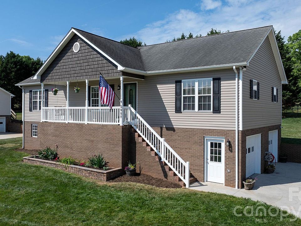 1st image of 5087 S Oak Cir