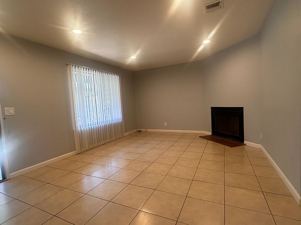 1st image of 420 Marshall Rd #B