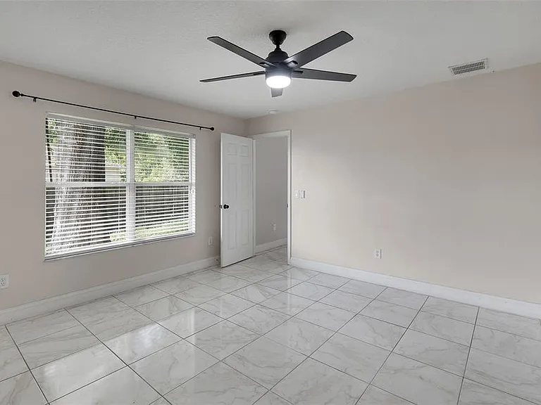 810 Valnera Ct — Photo 14