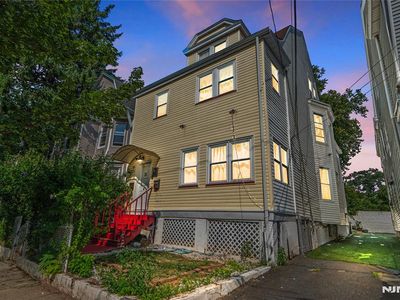 10 Treacy Ave, Newark, NJ, 07108
