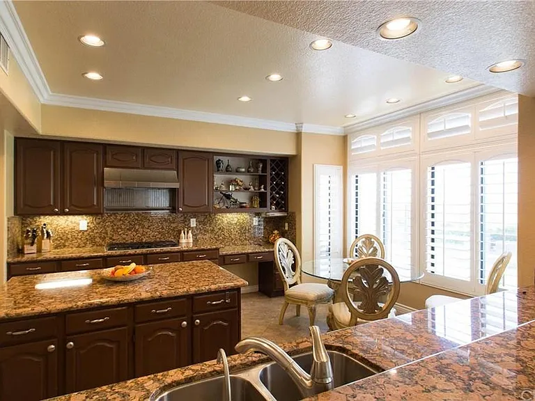 3061 Diamond View Cir — Photo 15