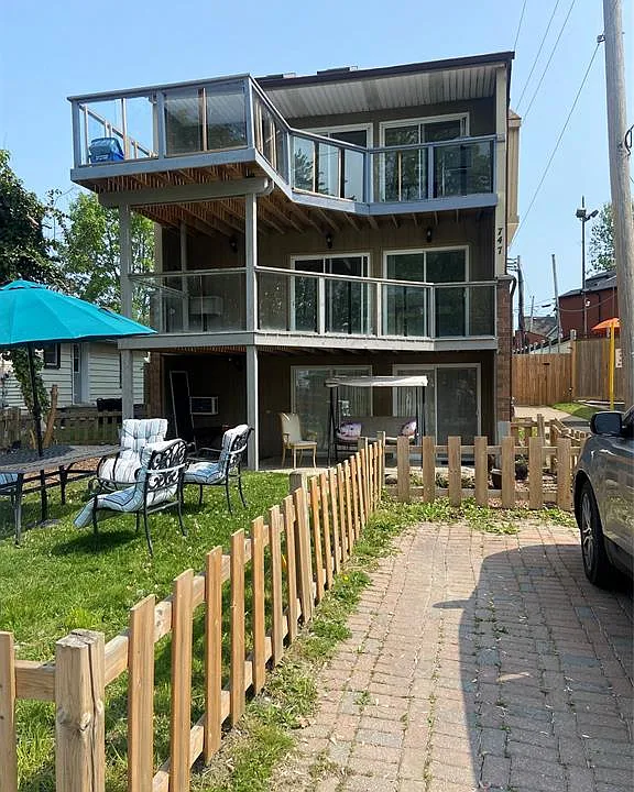 747 Chatham St E #2