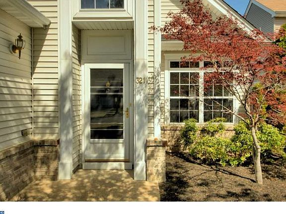 3rd image of 321 Blanketflower Ln